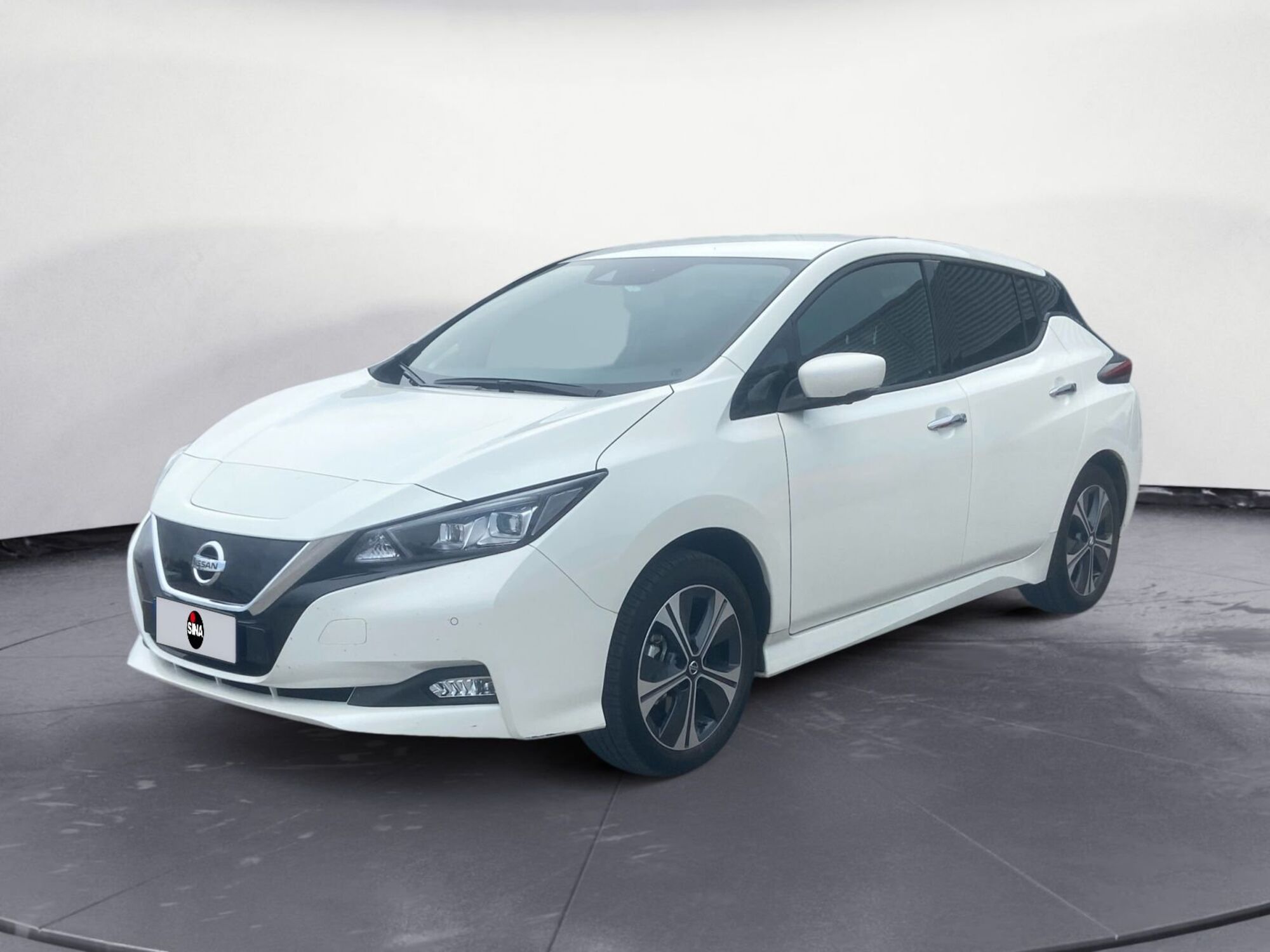 Nissan Leaf 62kWh N-Connecta e+ 217cv del 2021 usata a Pordenone