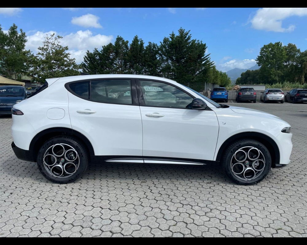 Alfa Romeo Tonale nuova a Lucca (8)