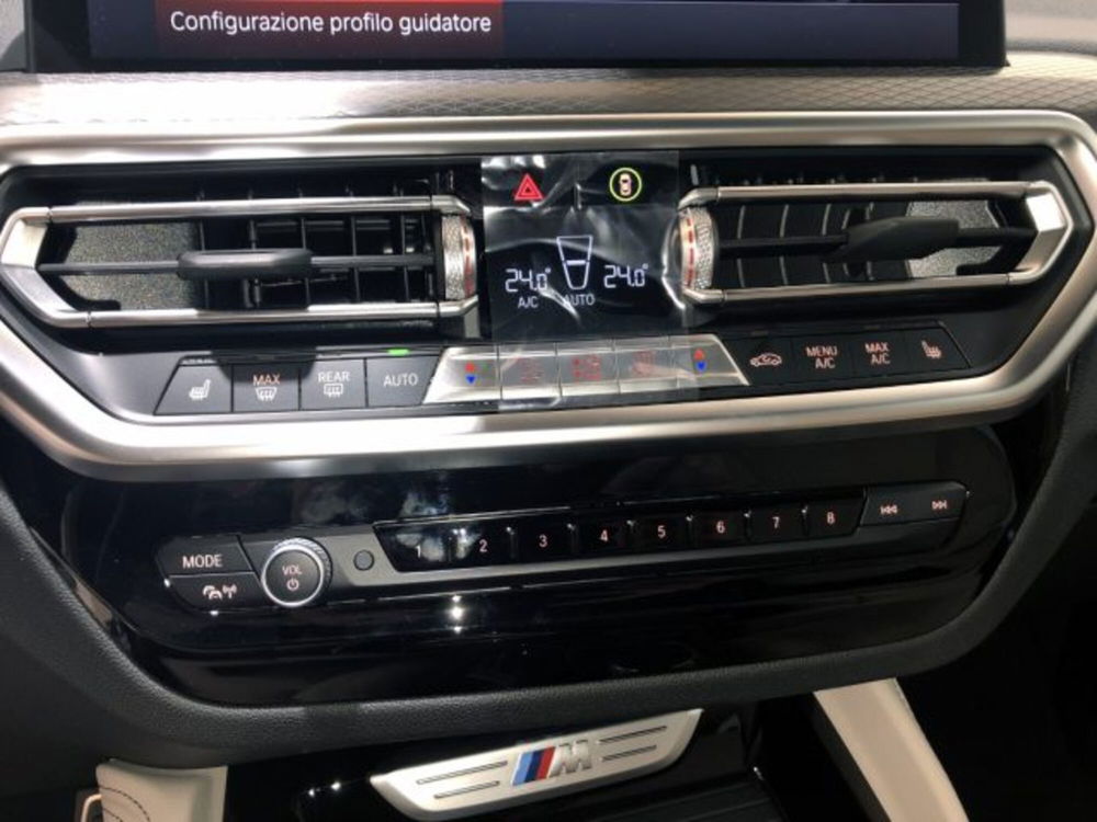 BMW X4 nuova a Modena (9)