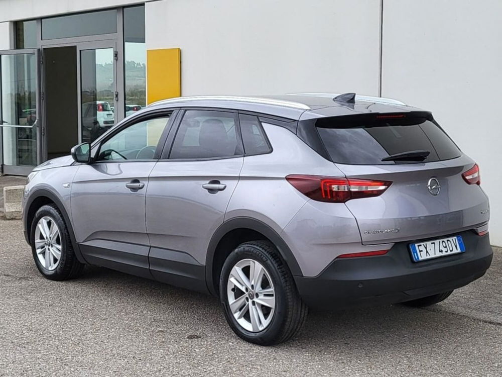 Opel Grandland X usata a Foggia (3)