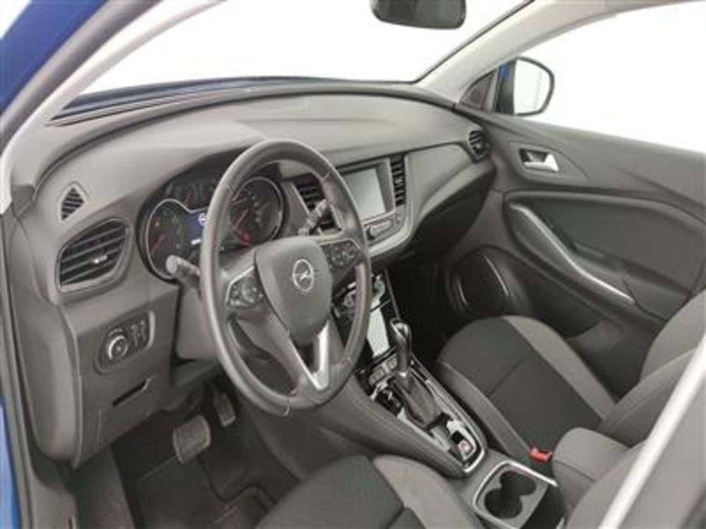 Opel Grandland X usata a Bari (13)