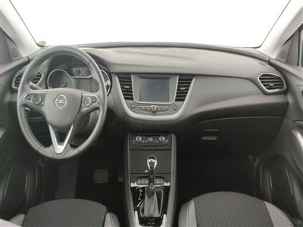 Opel Grandland X usata a Bari (14)