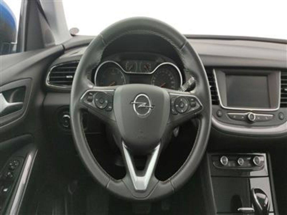 Opel Grandland X usata a Bari (15)