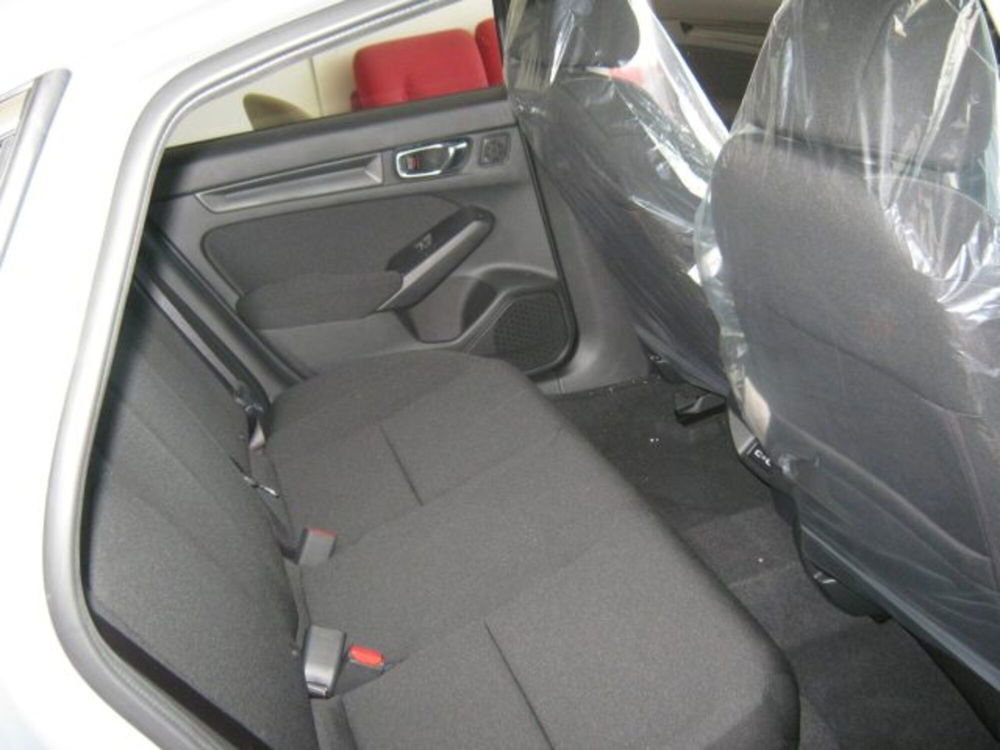 Honda Civic nuova a Ascoli Piceno (7)