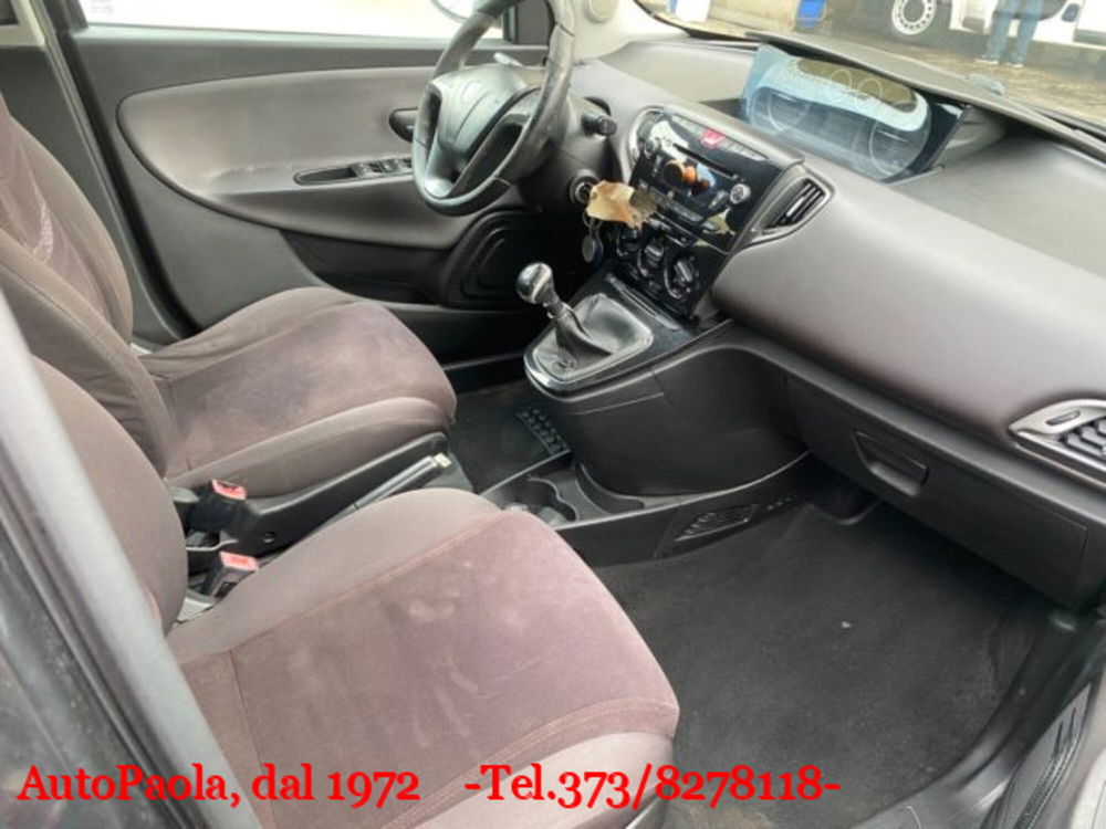 Lancia Ypsilon usata a Verona (7)