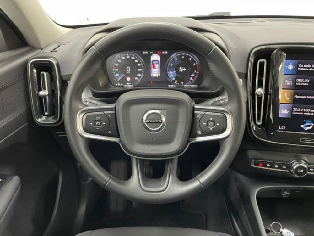 Volvo XC40 usata a Como (10)