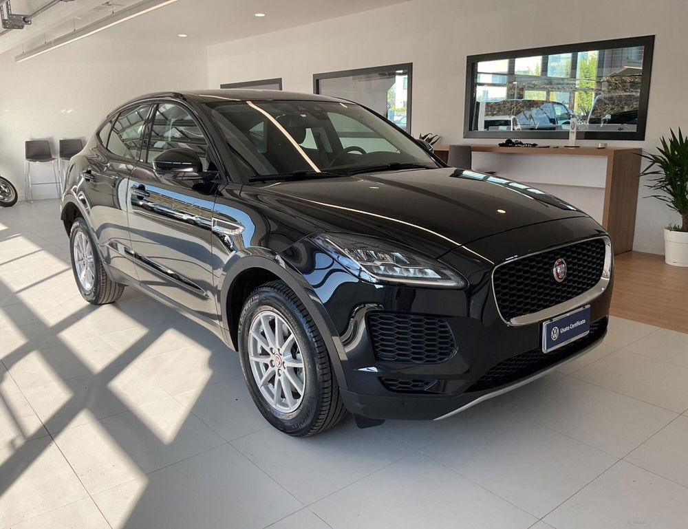 Jaguar E-Pace usata a Salerno (9)