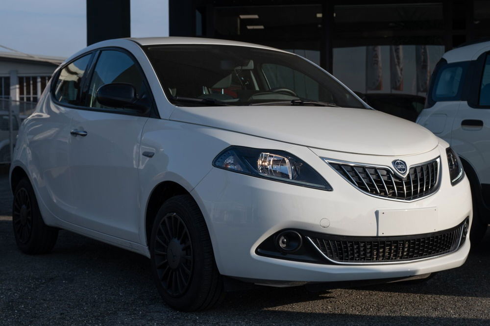 Lancia Ypsilon usata a Torino (3)