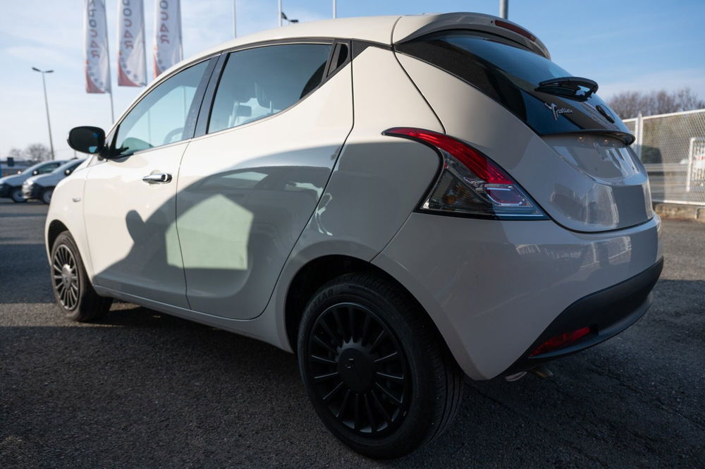 Lancia Ypsilon usata a Torino (6)