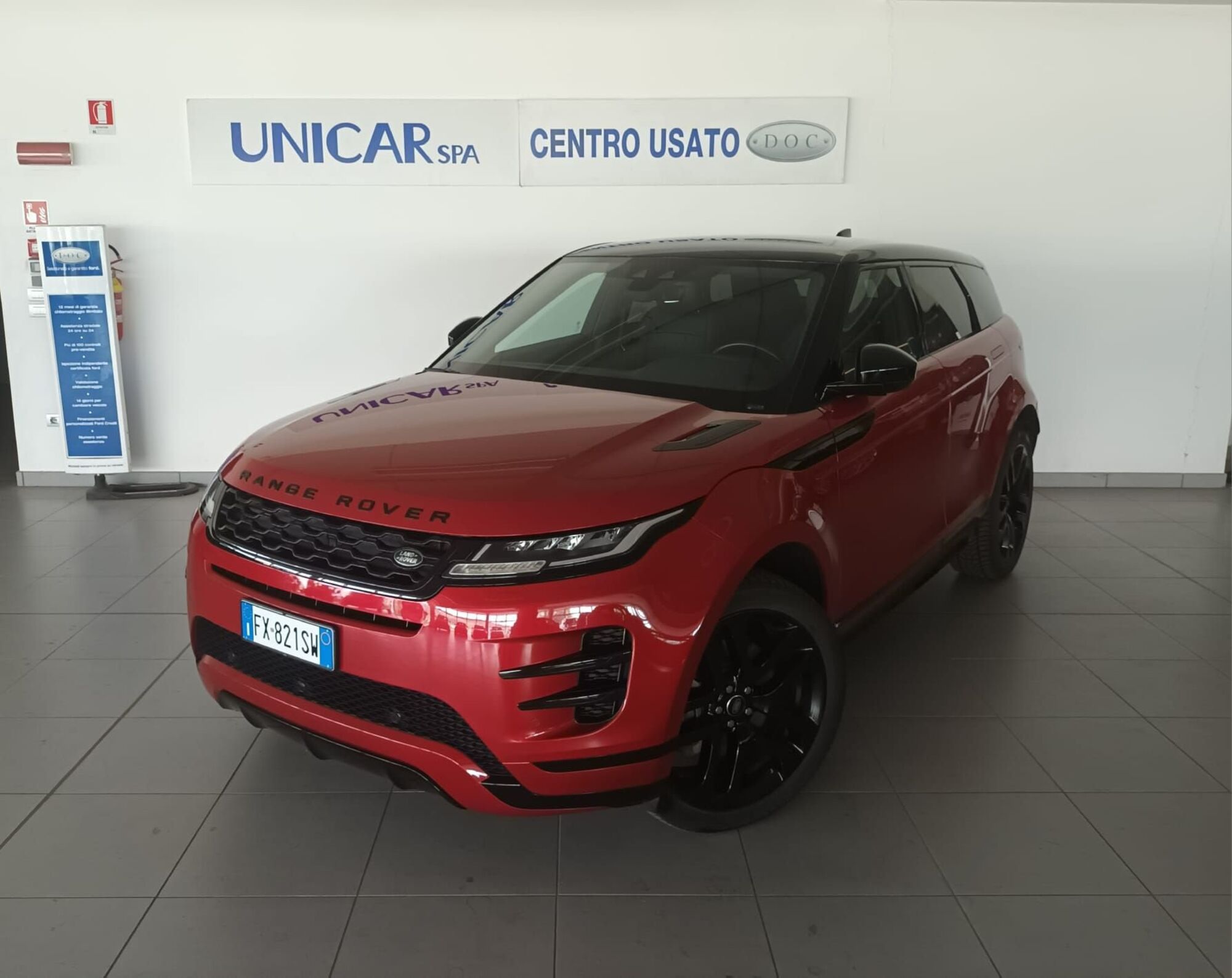 Land Rover Range Rover Evoque 2.0D I4 240 CV AWD Auto R-Dynamic del 2019 usata a Alba