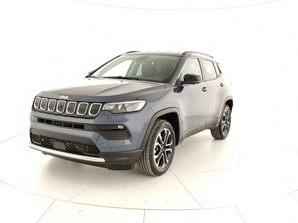 Jeep Compass nuova a Caserta (3)