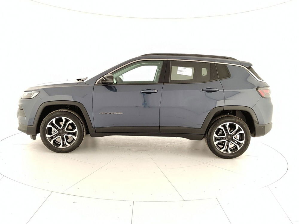 Jeep Compass nuova a Caserta (8)