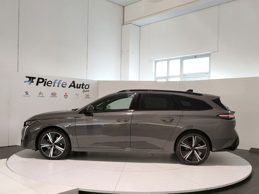 Peugeot 308 SW nuova a L'Aquila (2)