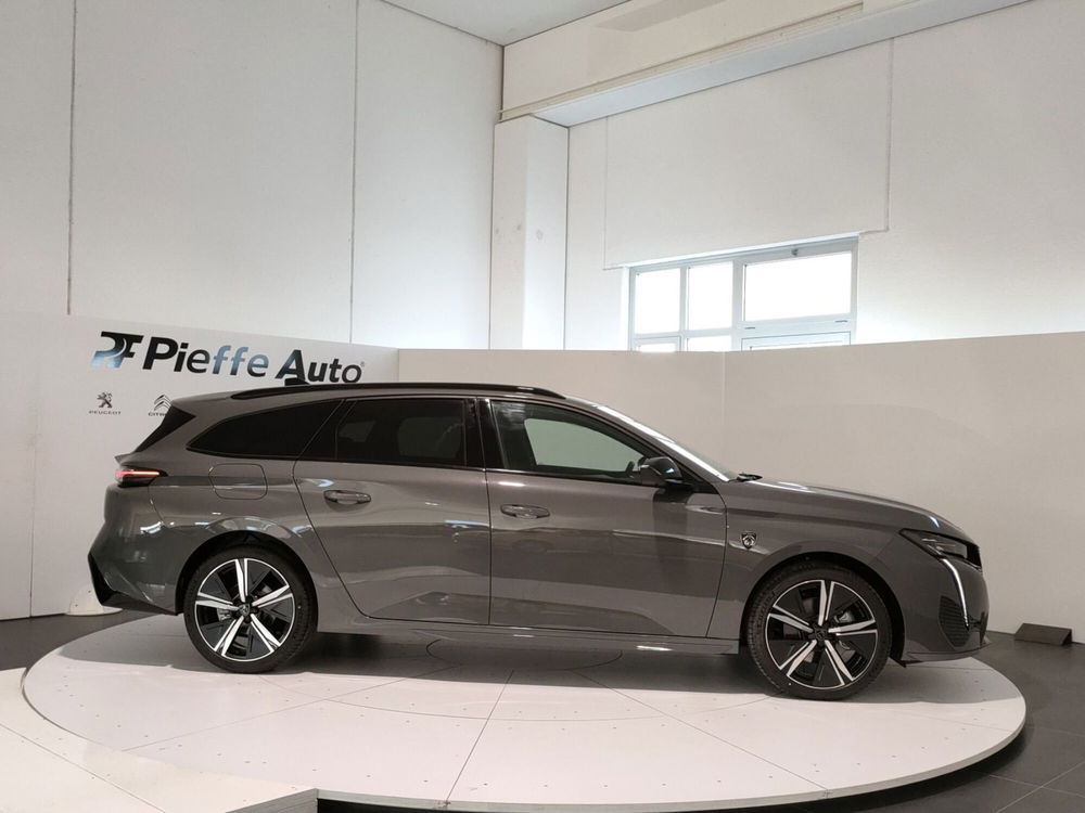 Peugeot 308 SW nuova a L'Aquila (5)