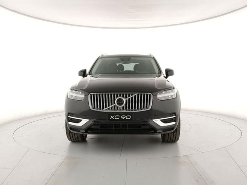 Volvo XC90 nuova a Modena (7)