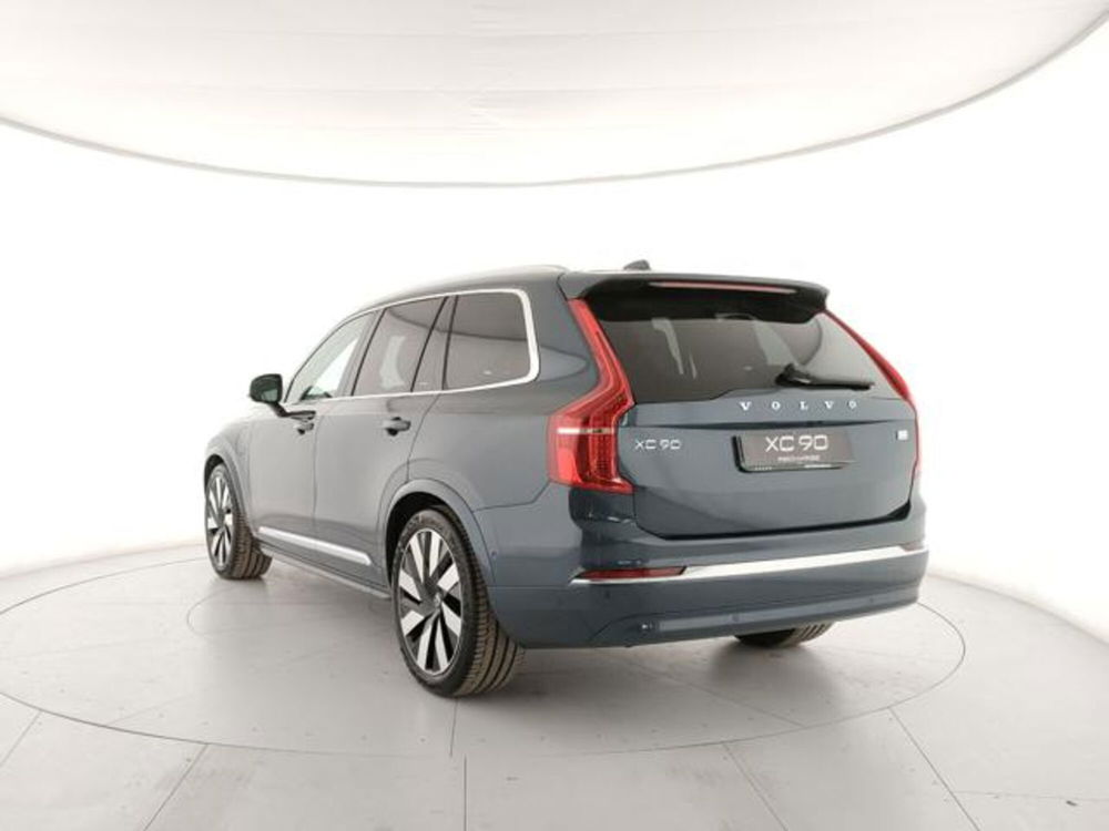 Volvo XC90 nuova a Modena (3)