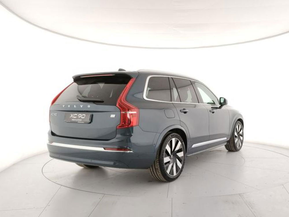 Volvo XC90 nuova a Modena (5)