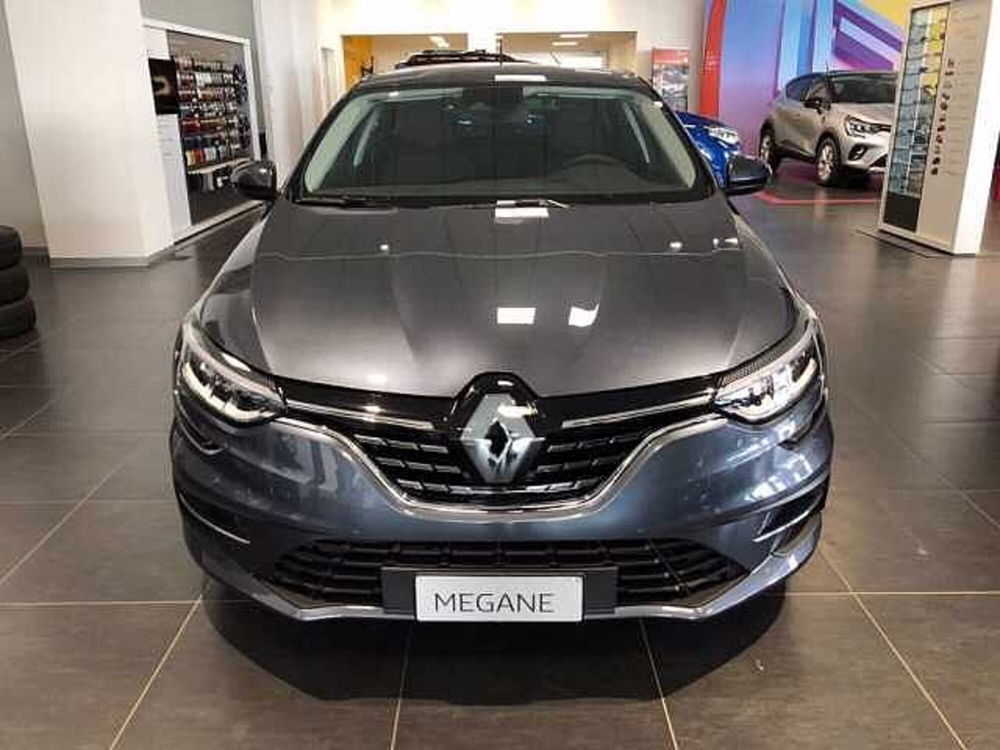 Renault Mégane nuova a Cuneo (2)