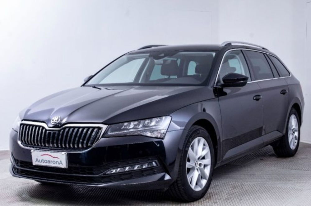 Skoda Superb Station Wagon usata a Novara