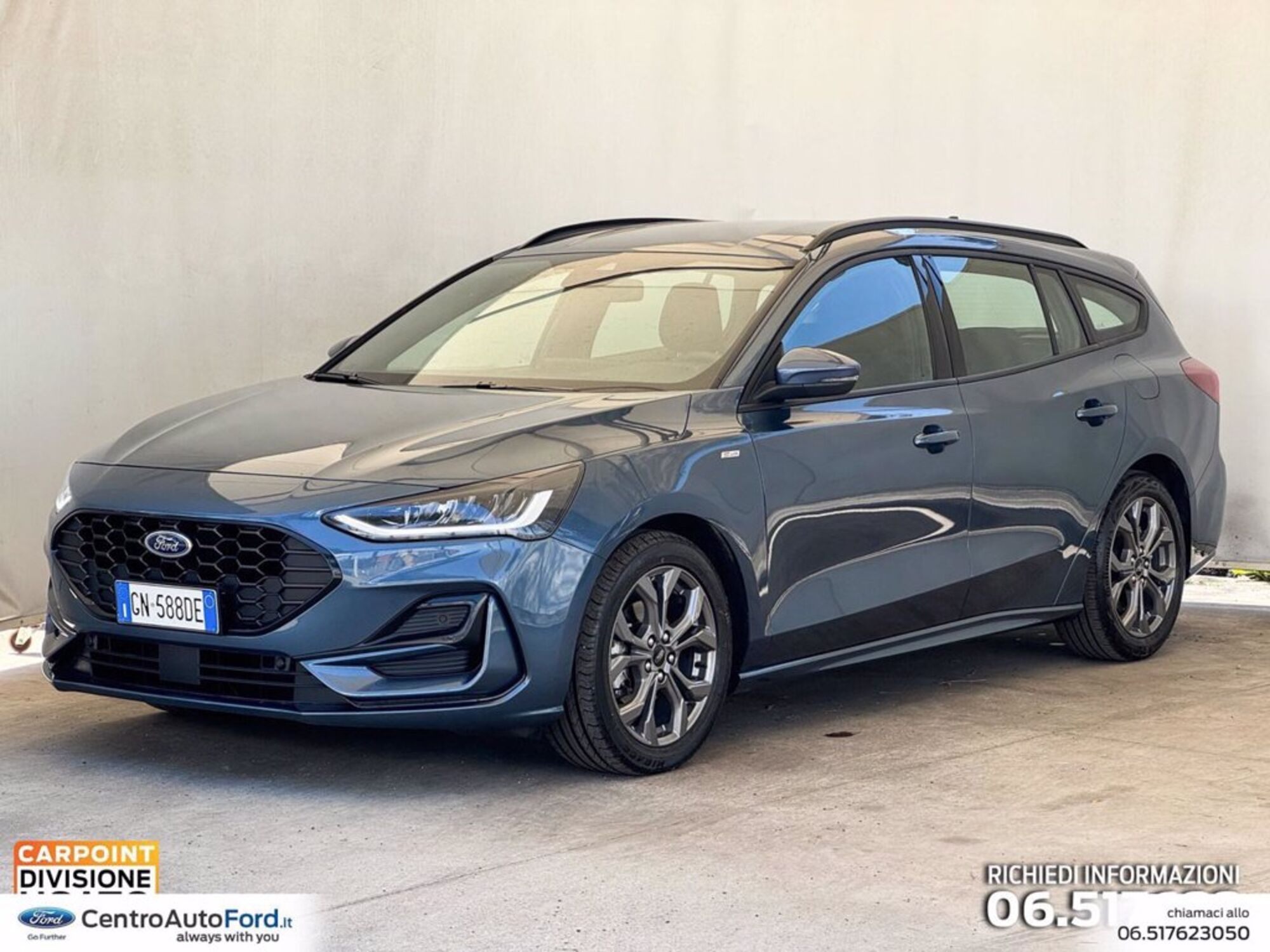 Ford Focus Station Wagon 1.0 EcoBoost 125 CV automatico SW ST-Line  del 2023 usata a Albano Laziale