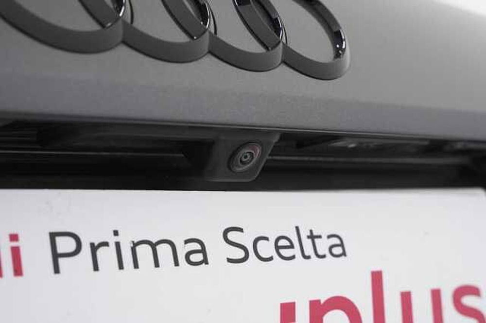 Audi S3 Sportback usata a Como (16)