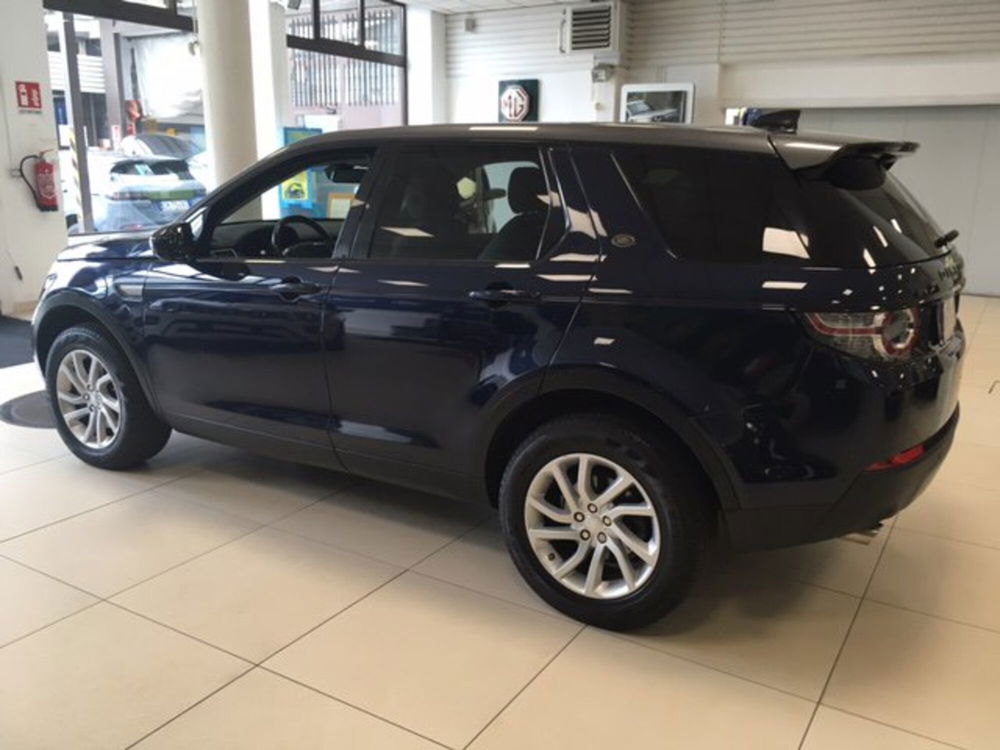 Land Rover Discovery Sport usata a Milano (6)