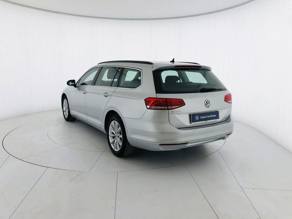 Volkswagen Passat Variant usata a Massa-Carrara (3)