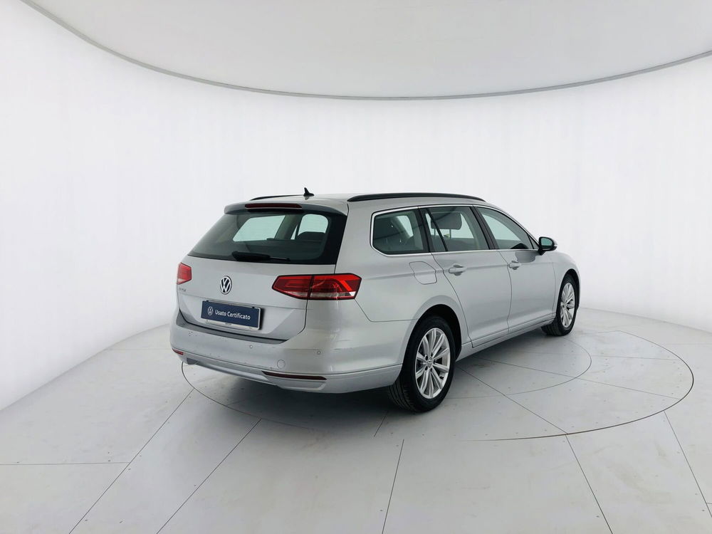 Volkswagen Passat Variant usata a Massa-Carrara (5)