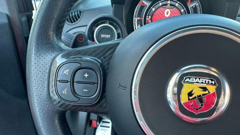 Abarth 595 Cabrio usata a Roma (11)