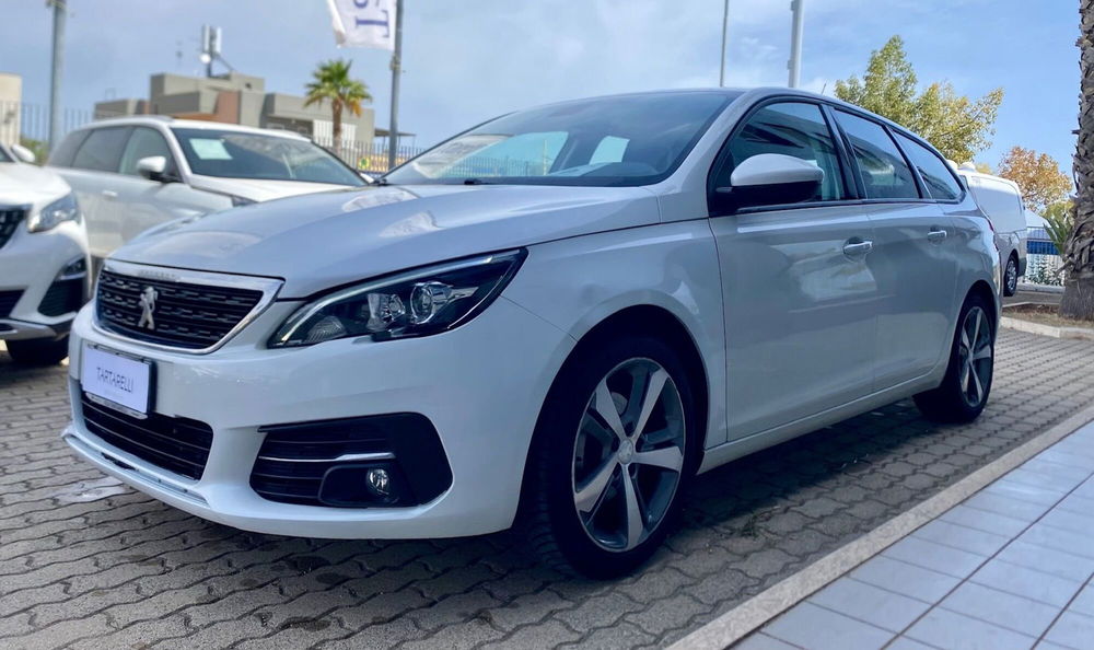 Peugeot 308 SW usata a Bari (3)