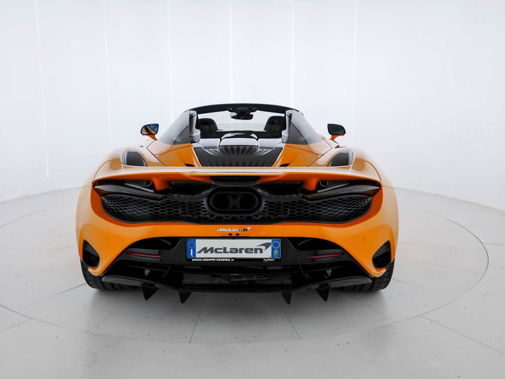 McLaren 750S Cabrio nuova a Milano (7)