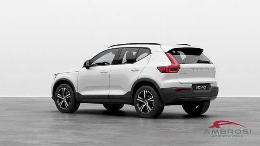 Volvo XC40 nuova a Perugia (3)