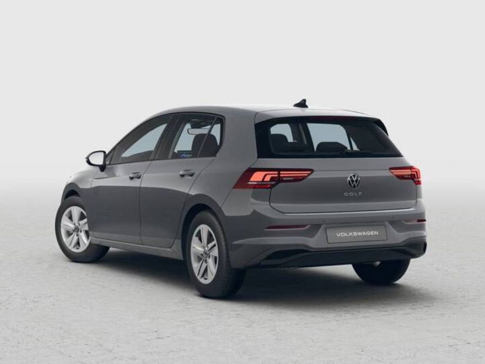 Volkswagen Golf Variant nuova a Novara (3)