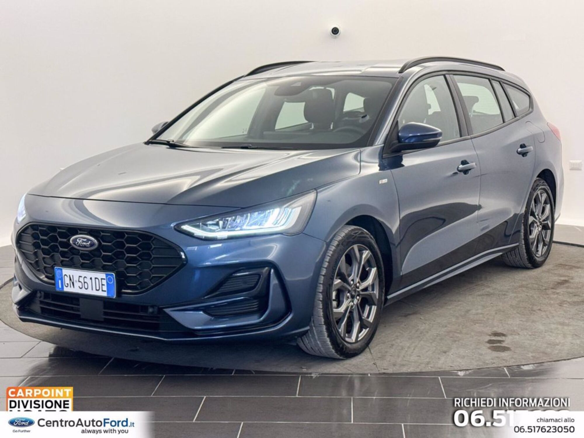 Ford Focus Station Wagon 1.0 EcoBoost 125 CV automatico SW ST-Line  del 2023 usata a Albano Laziale