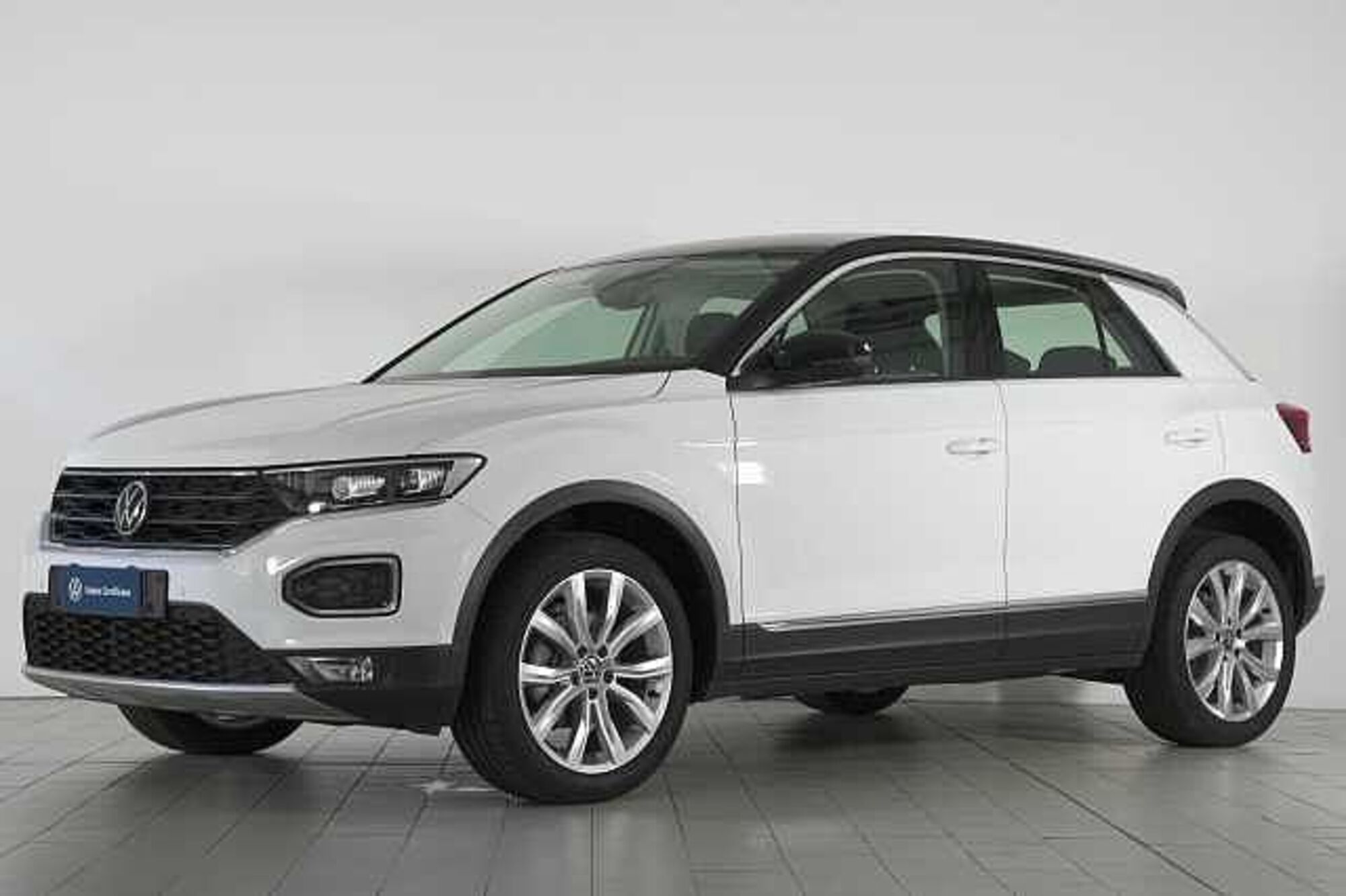 Volkswagen T-Roc 1.5 tsi R-Line del 2021 usata a Barni