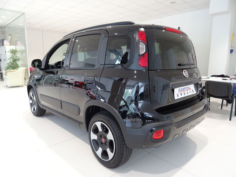 Fiat Panda Cross nuova a Venezia (3)