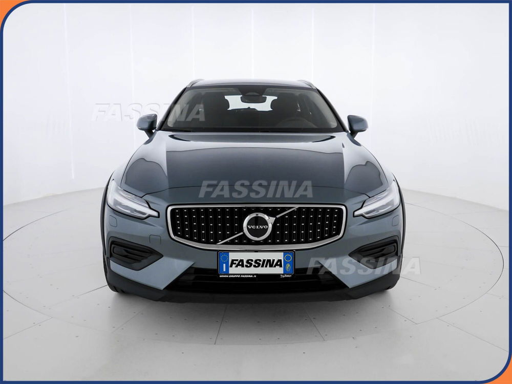 Volvo V60 Cross Country usata a Milano (3)