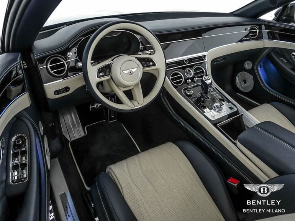 Bentley Continental GTC nuova a Milano (11)