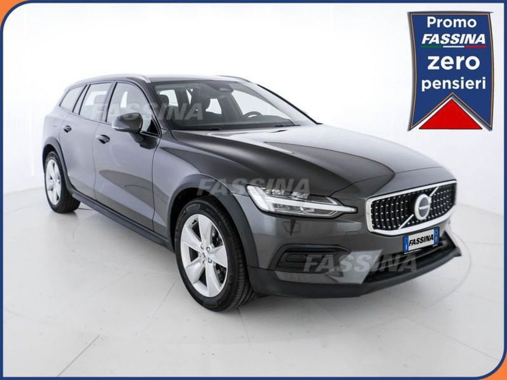 Volvo V60 Cross Country usata a Milano