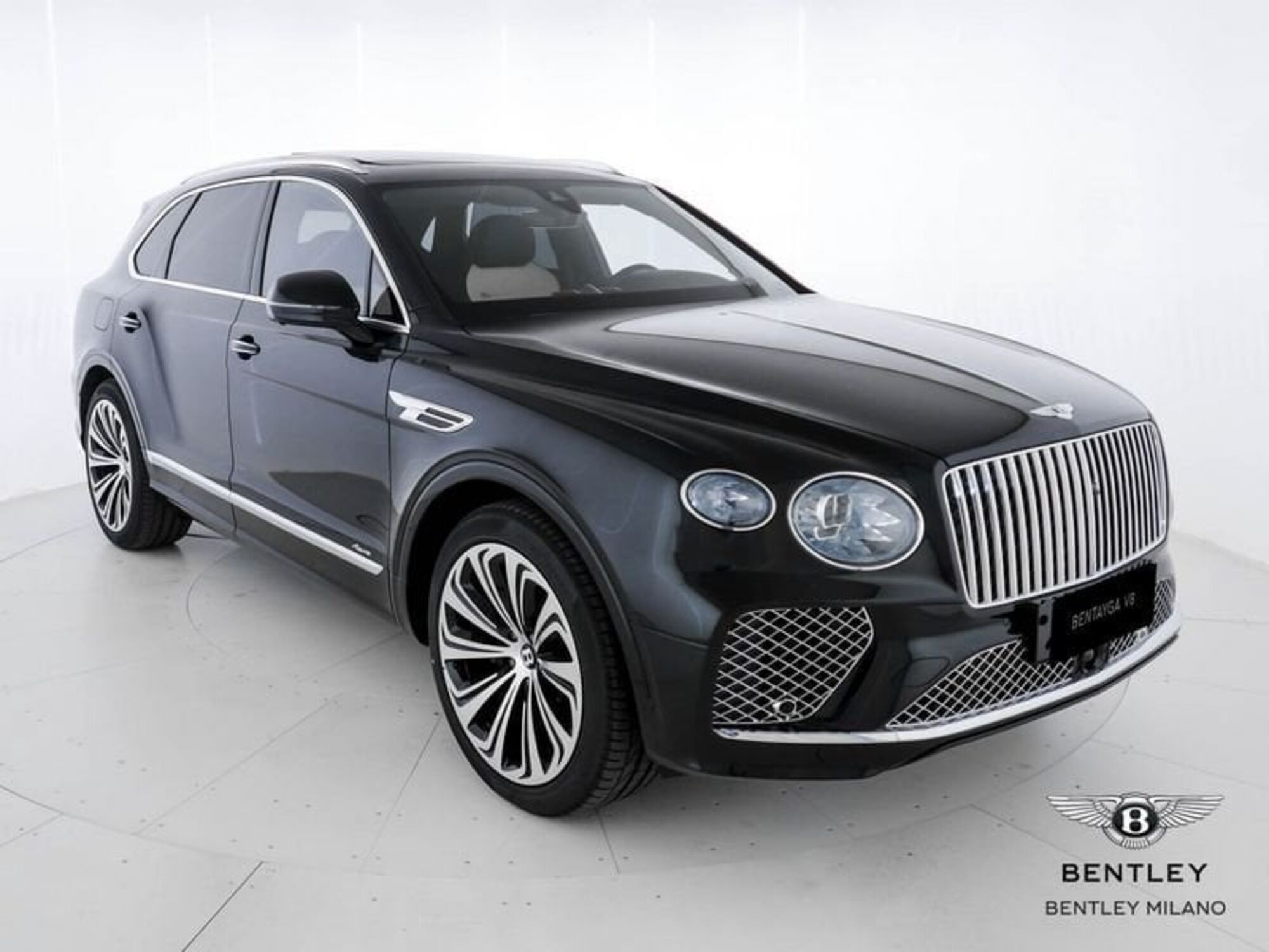 Bentley Bentayga 4.0 V8 Azure auto nuova a Milano