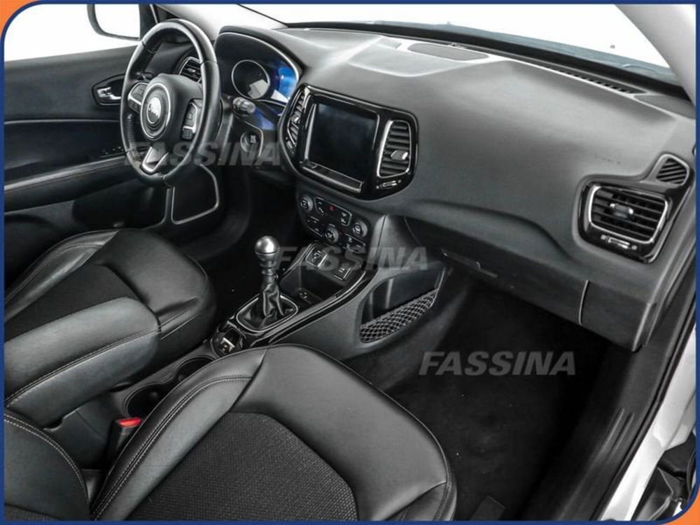 Jeep Compass usata a Milano (14)