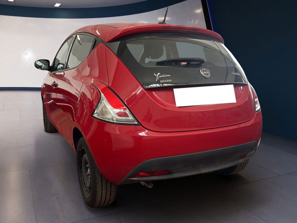 Lancia Ypsilon usata a Torino (4)