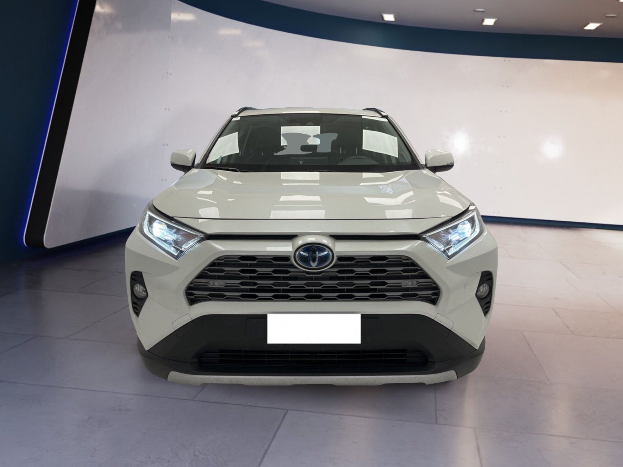 Toyota Rav4 vvt-ie h Active 2wd 218cv e-cvt del 2020 usata a Torino