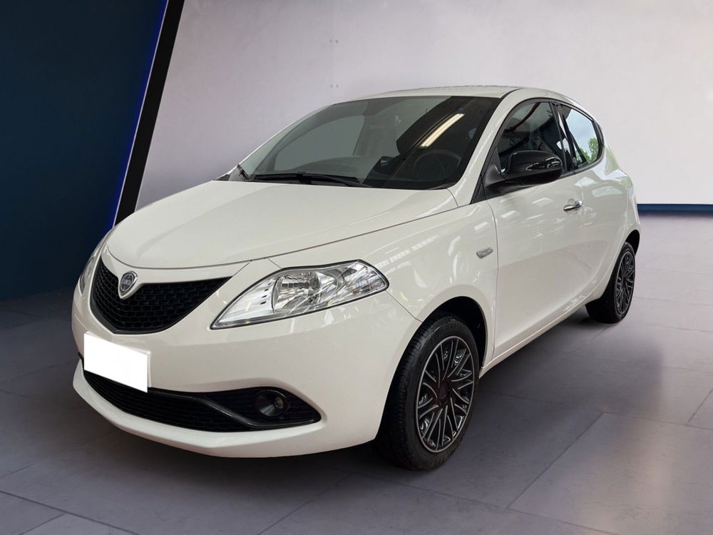 Lancia Ypsilon usata a Torino (3)