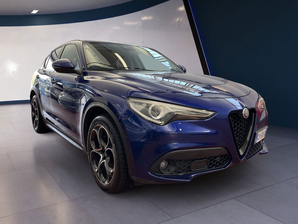 Alfa Romeo Stelvio usata a Torino (2)