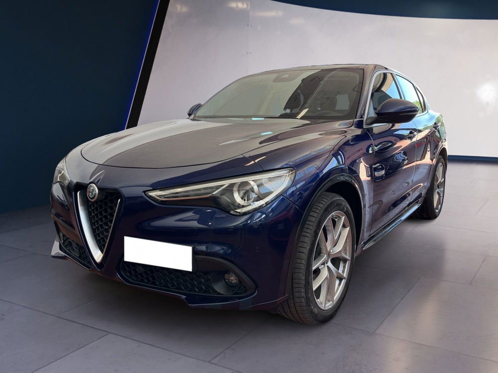 Alfa Romeo Stelvio usata a Torino (3)