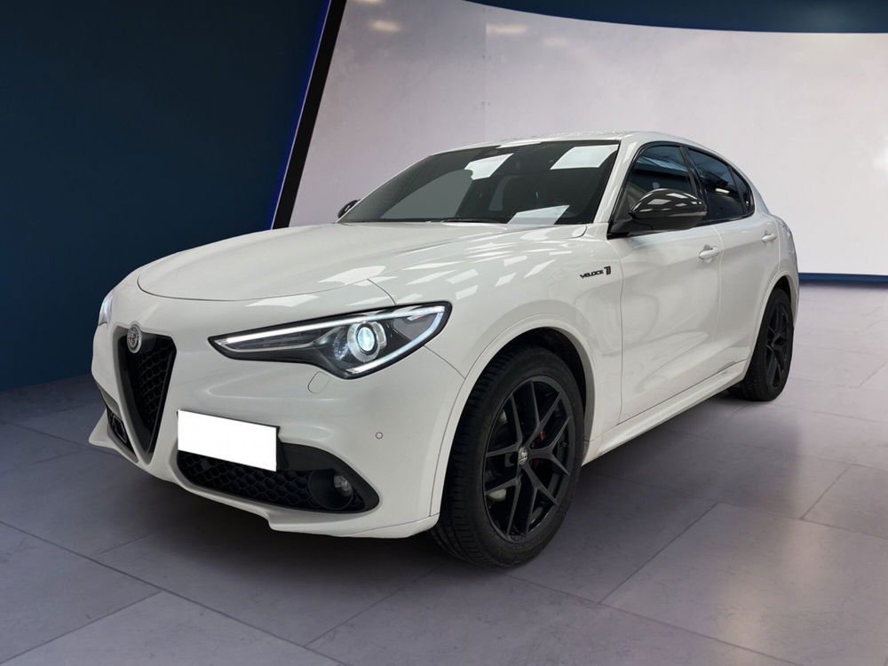 Alfa Romeo Stelvio usata a Torino (3)