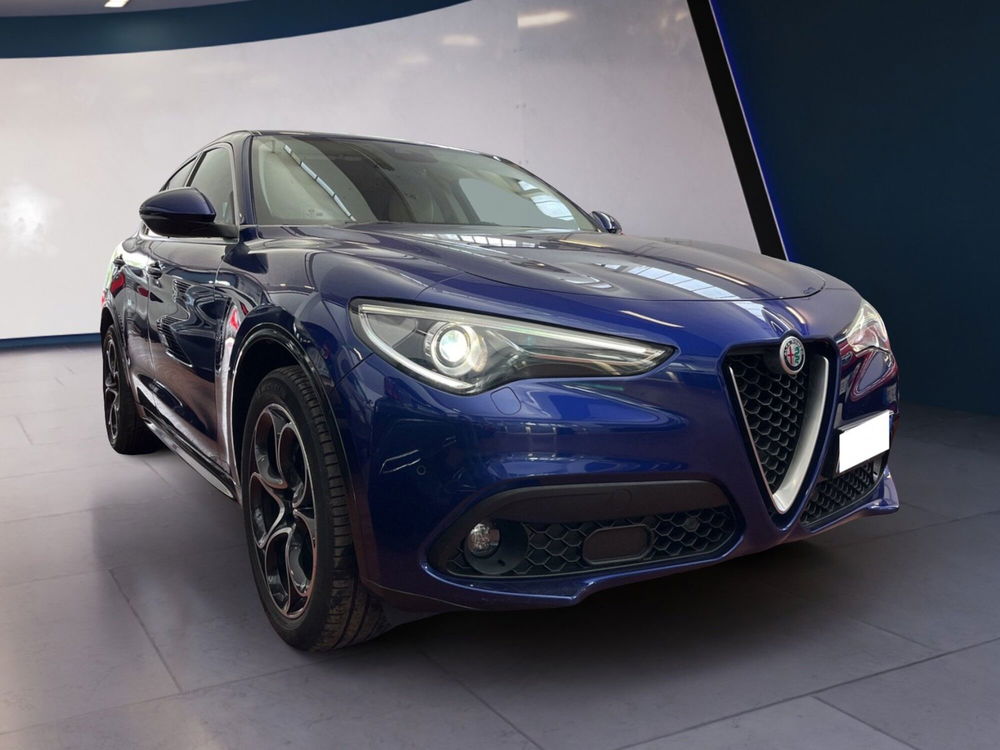 Alfa Romeo Stelvio usata a Torino (2)