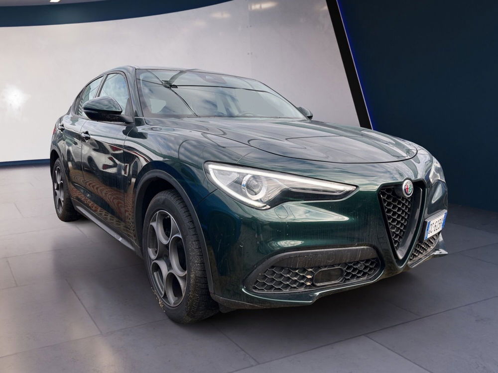 Alfa Romeo Stelvio usata a Torino (2)