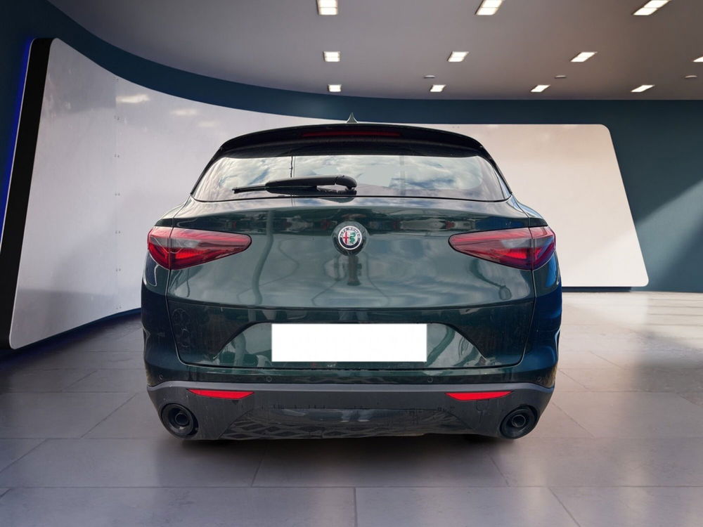 Alfa Romeo Stelvio usata a Torino (5)